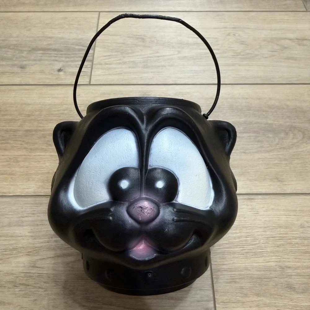 Vintage Y2K Target Pumpkin Hollow Black Cat Blow Mold Halloween Candy Bucket
